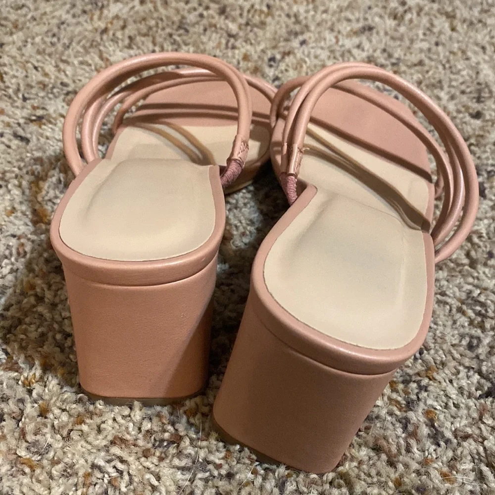 Target Nude heels - Picture 4 of 4